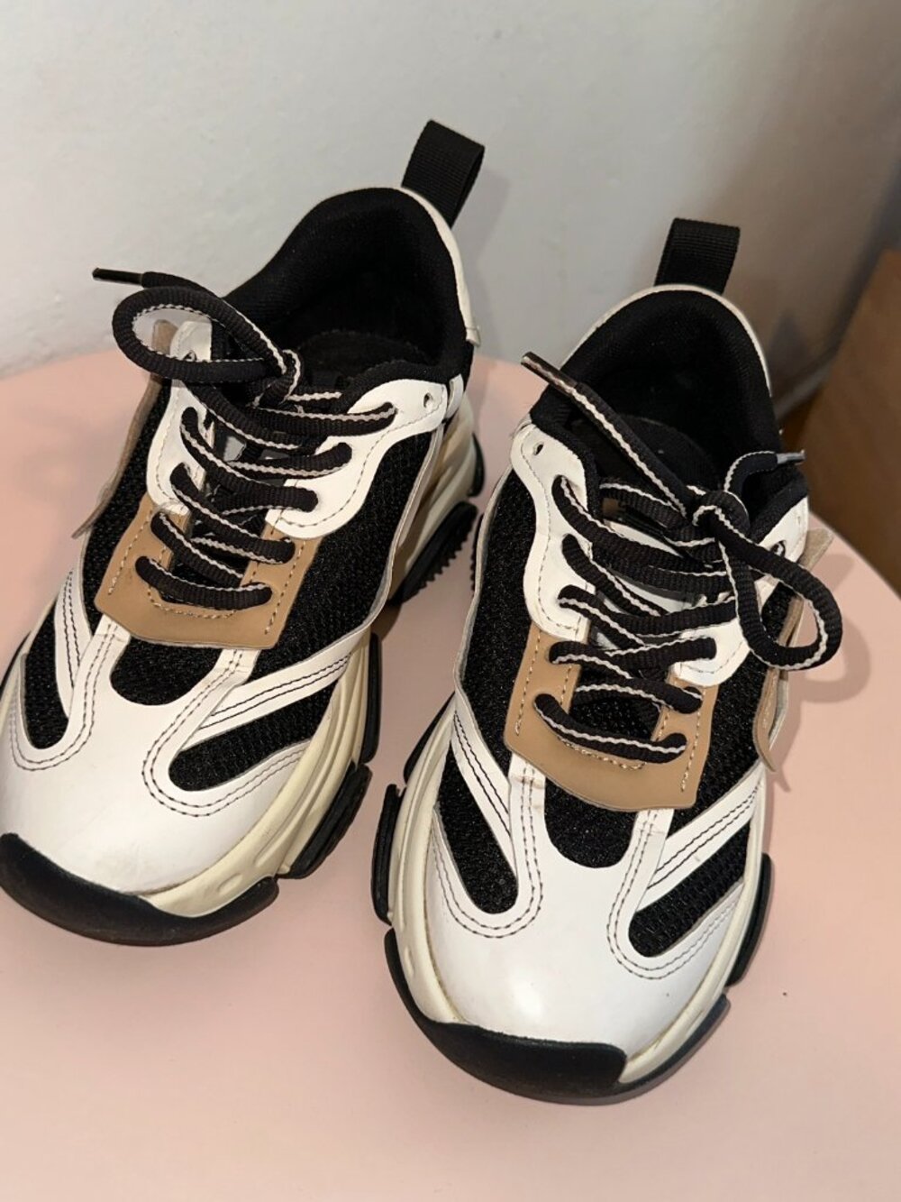 Steve Madden Possession Sneakers – Black White Tan Size 36